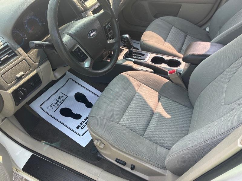 Ford Fusion SE 2012