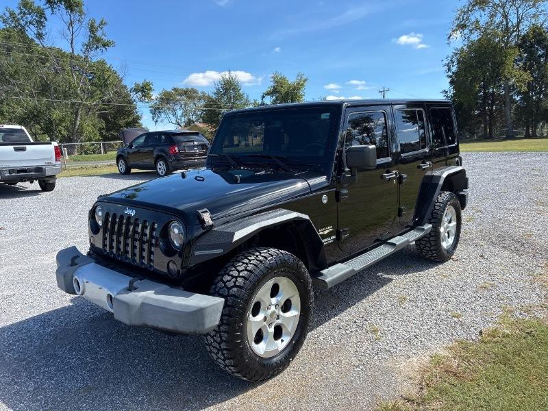 Jeep Wrangler Unlimited Sahara 4WD 2013