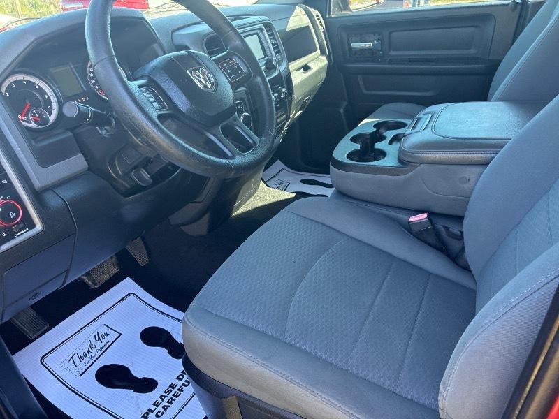 RAM 1500 Tradesman Quad Cab 4WD 2015