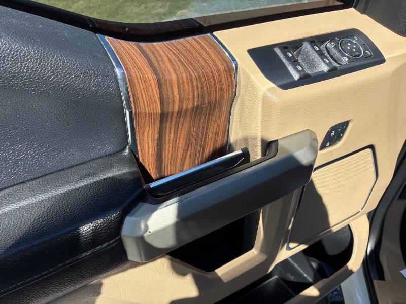 Ford F-150 Lariat SuperCrew 5.5-ft. Bed 4WD 2016
