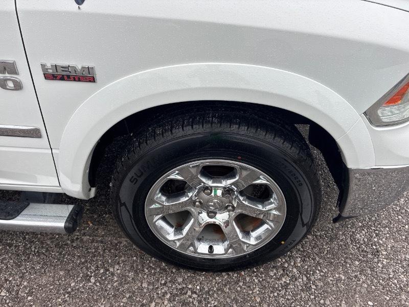RAM 1500 Laramie Crew Cab SWB 4WD 2013