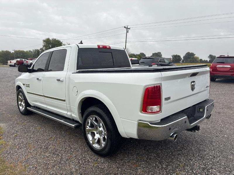 RAM 1500 Laramie Crew Cab SWB 4WD 2013