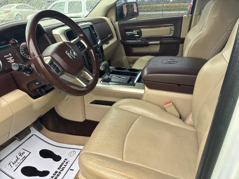 RAM 1500 Laramie Crew Cab SWB 4WD 2013
