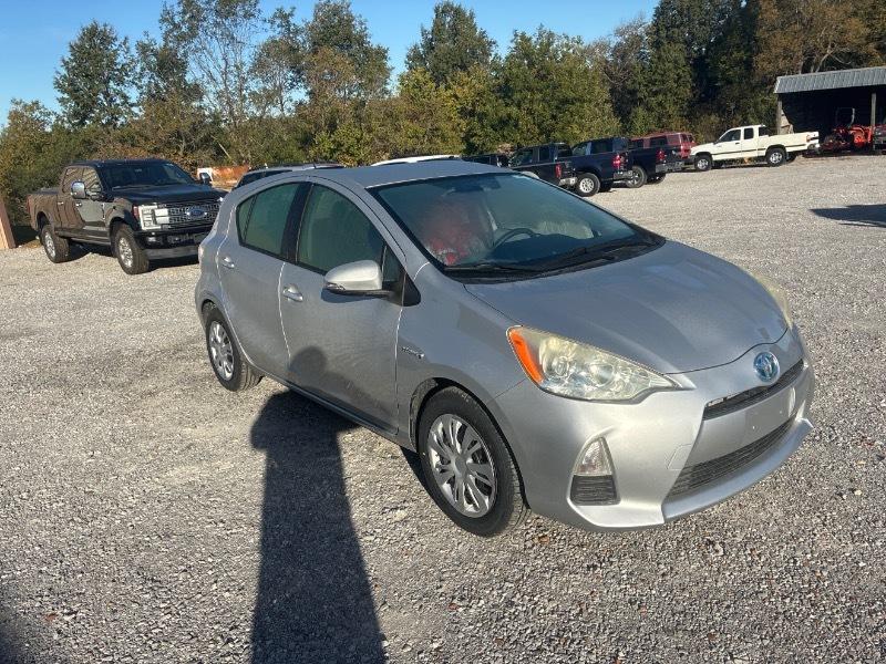 Toyota Prius c One 2012