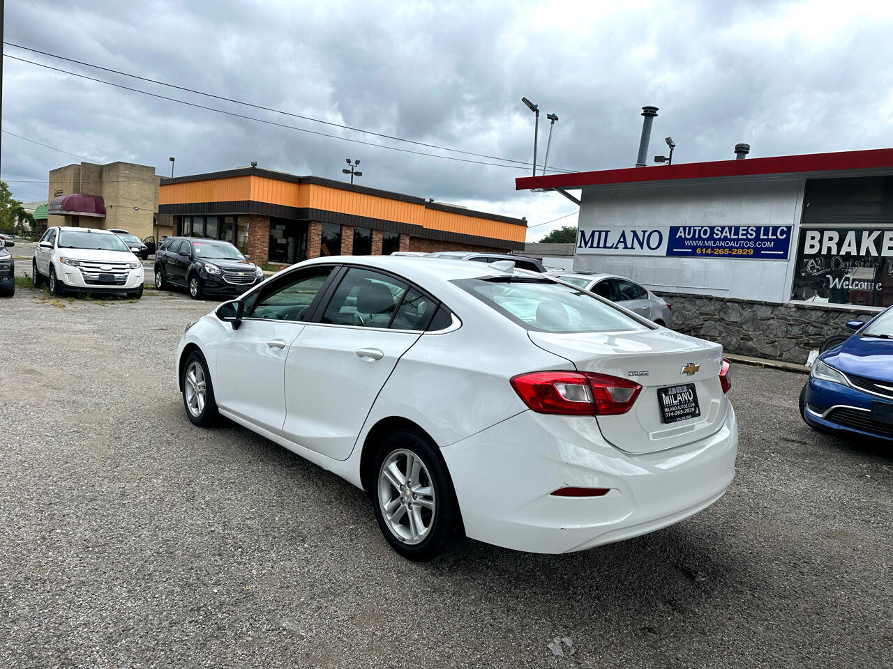 2016 Chevrolet Cruze LT photo 3