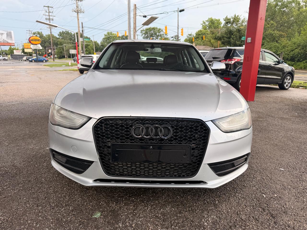 Audi A4 2.0T Sedan quattro Tiptronic 2013