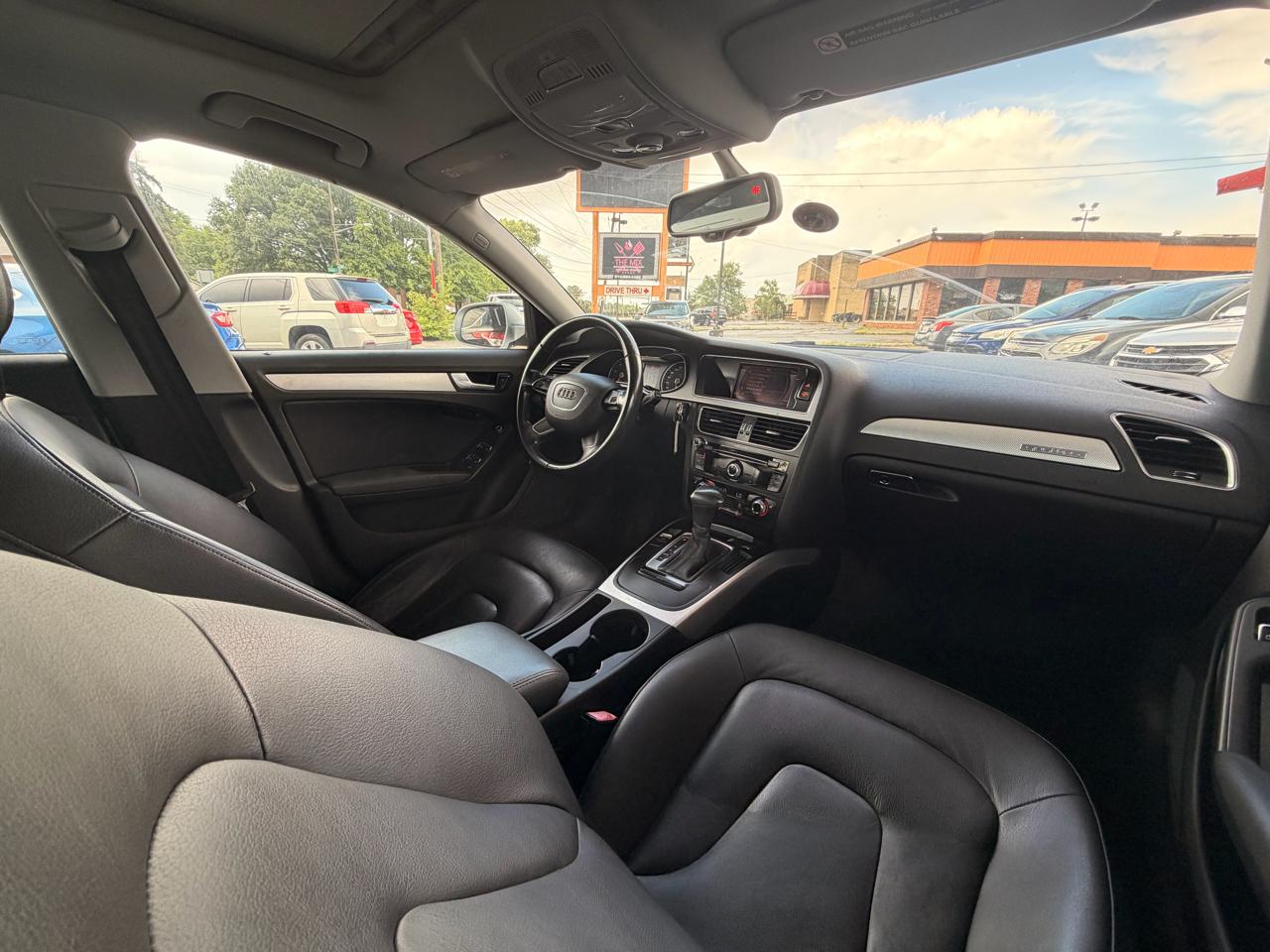 Audi A4 2.0T Sedan quattro Tiptronic 2013