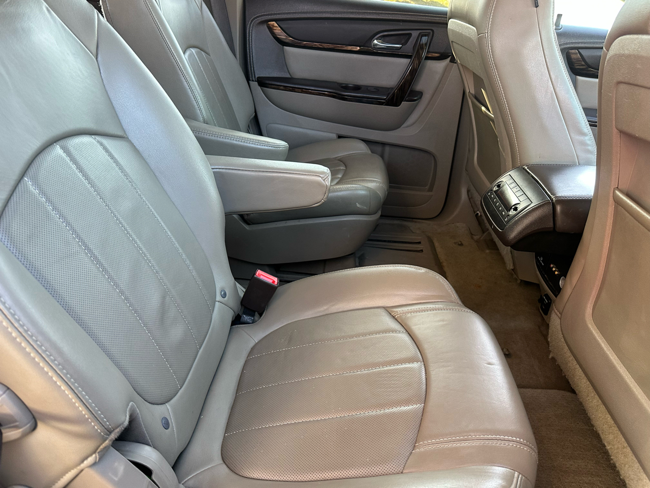 GMC Acadia Denali FWD 2016 GMC Acadia Denali FWD 2016