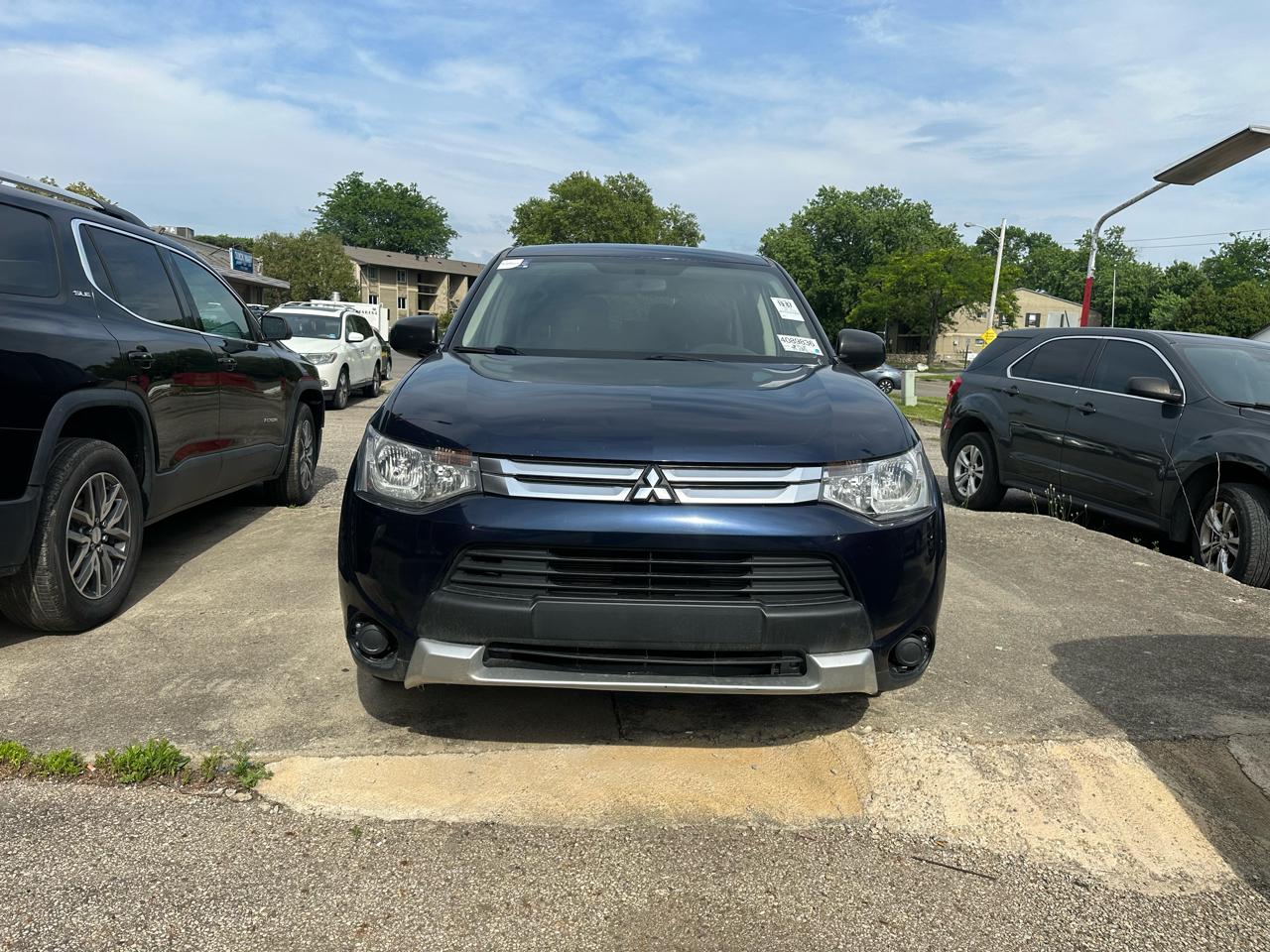 2015 Mitsubishi Outlander ES 2WD