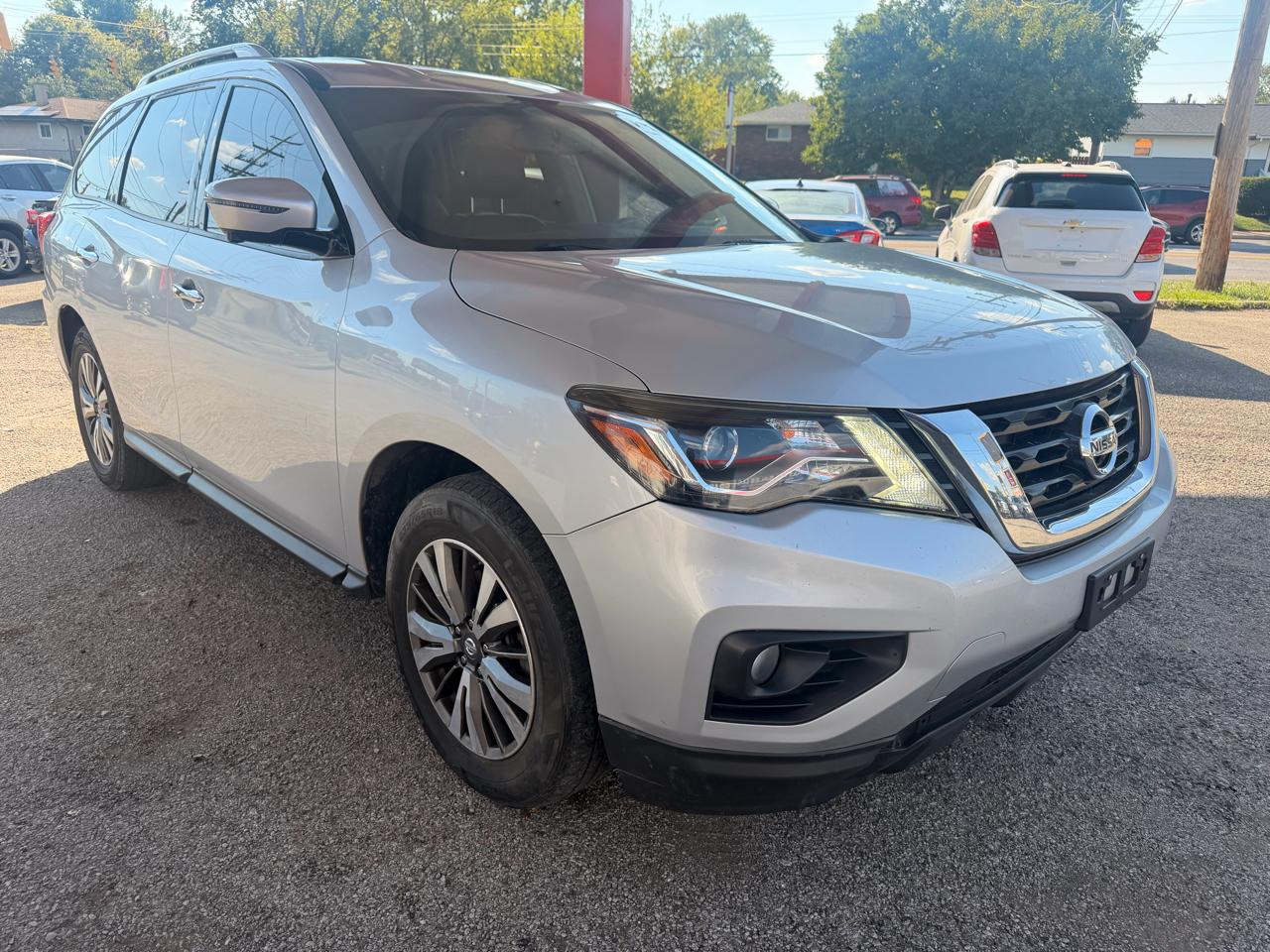 Nissan Pathfinder S 4WD 2018