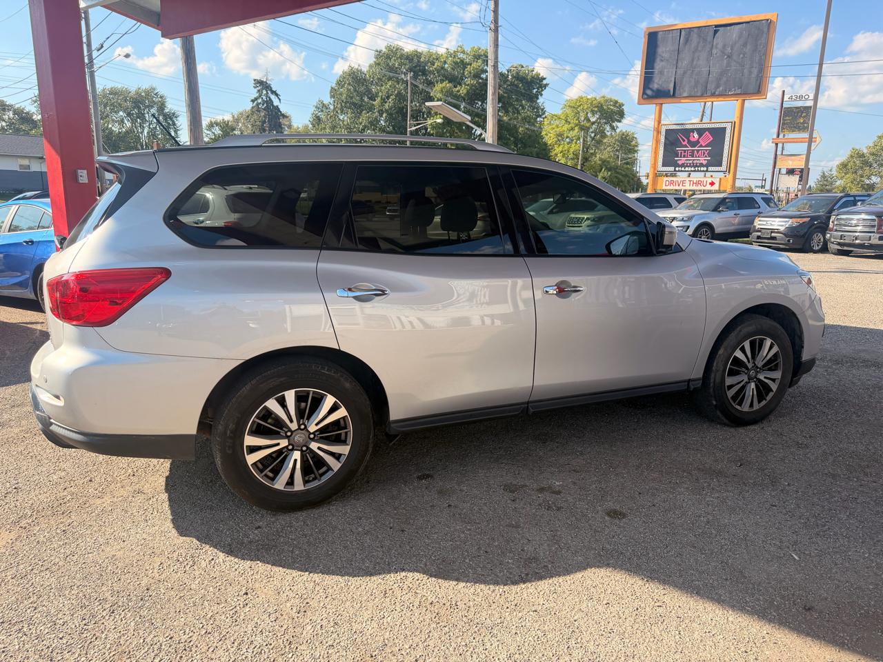 Nissan Pathfinder S 4WD 2018