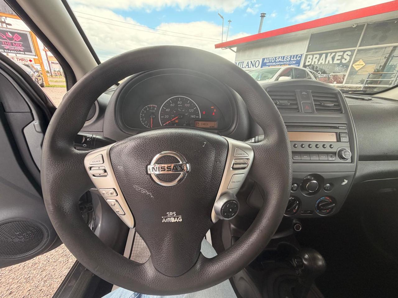 Nissan Versa 1.6 S 5M 2017