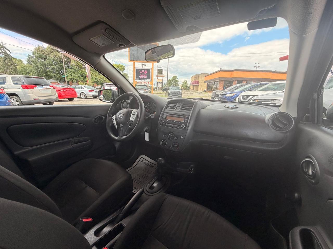 Nissan Versa 1.6 S 5M 2017