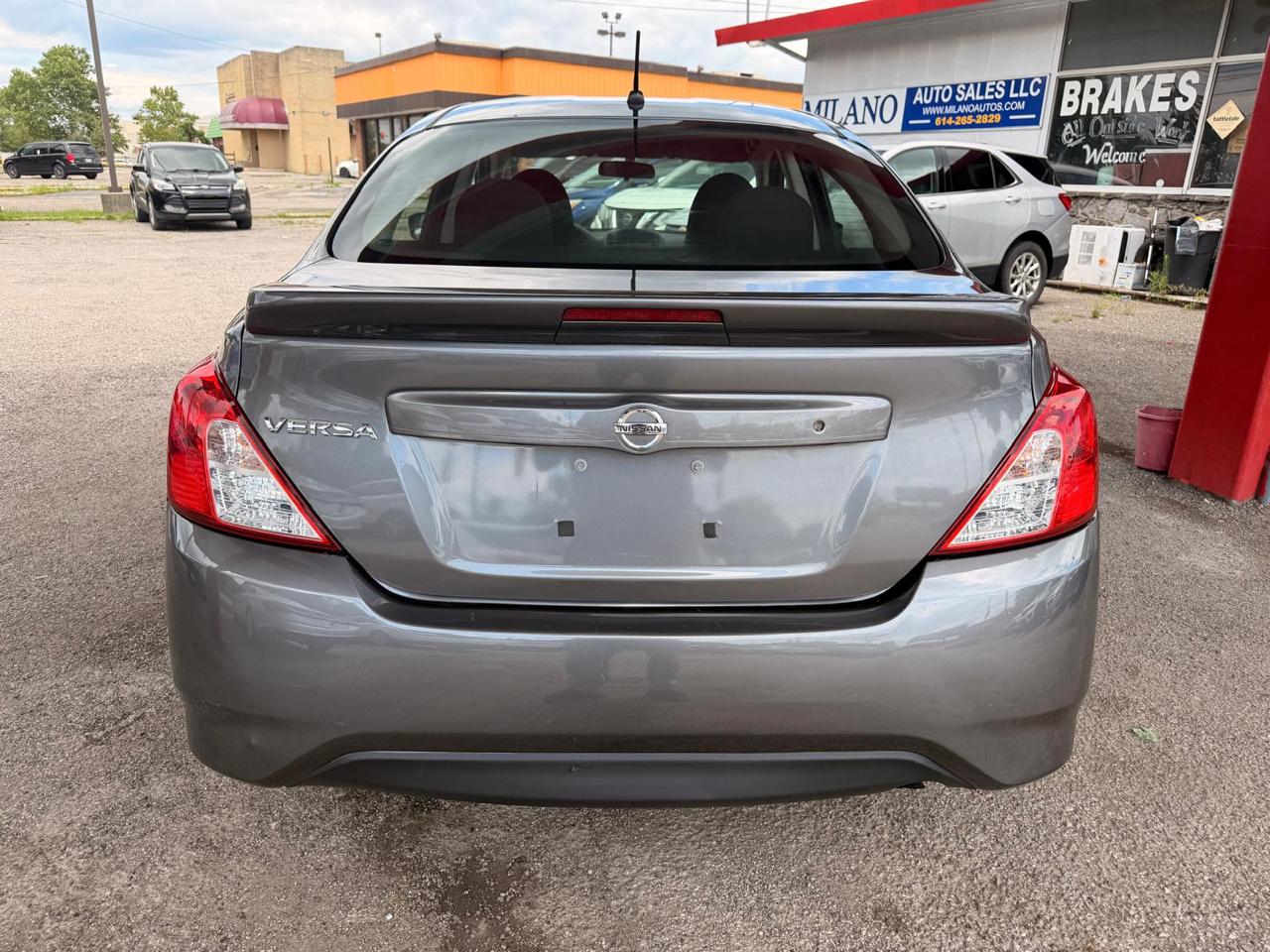 Nissan Versa 1.6 S 5M 2017