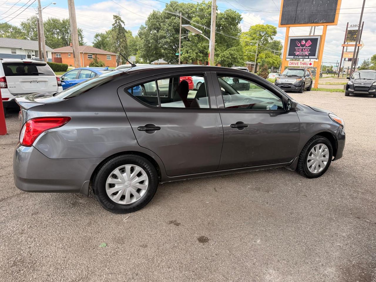 Nissan Versa 1.6 S 5M 2017