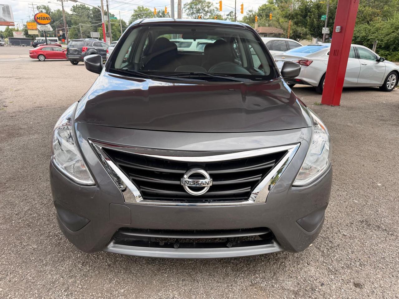 Nissan Versa 1.6 S 5M 2017