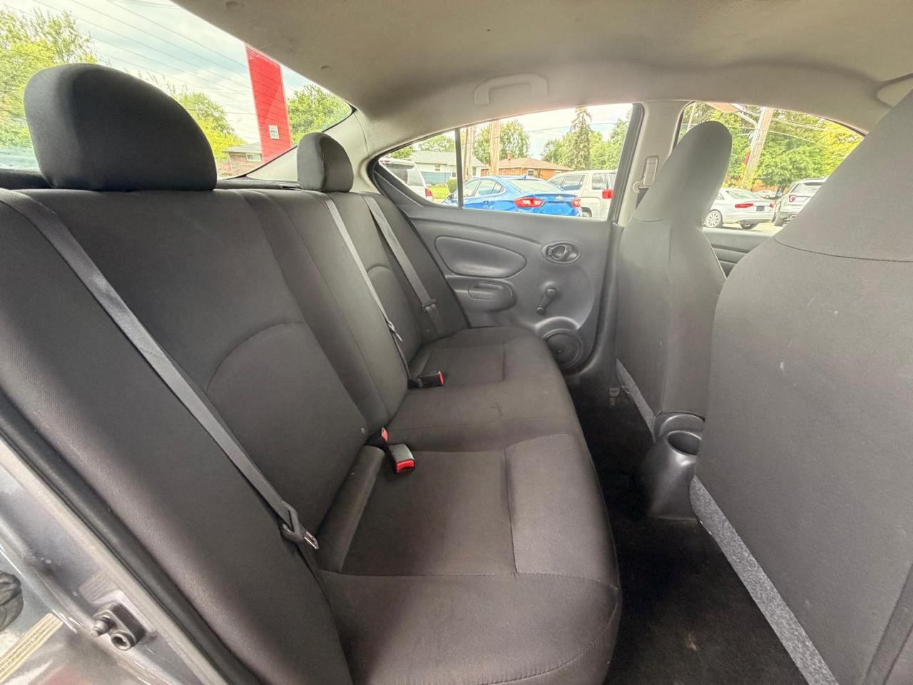 Nissan Versa 1.6 S 5M 2017