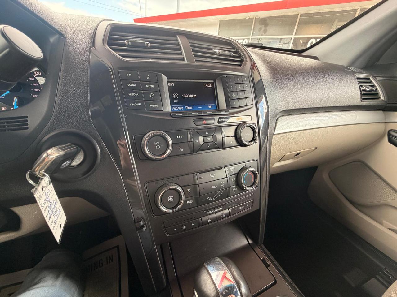 Ford Explorer Base FWD 2018