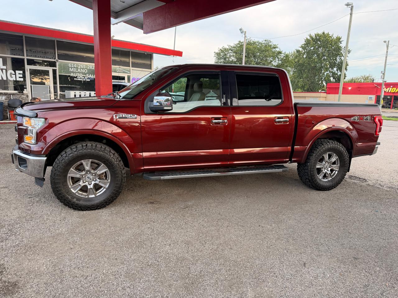 Ford F-150 4WD SuperCrew 145" Lariat 2016