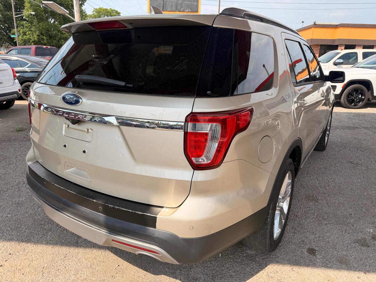 Ford Explorer XLT FWD 2017