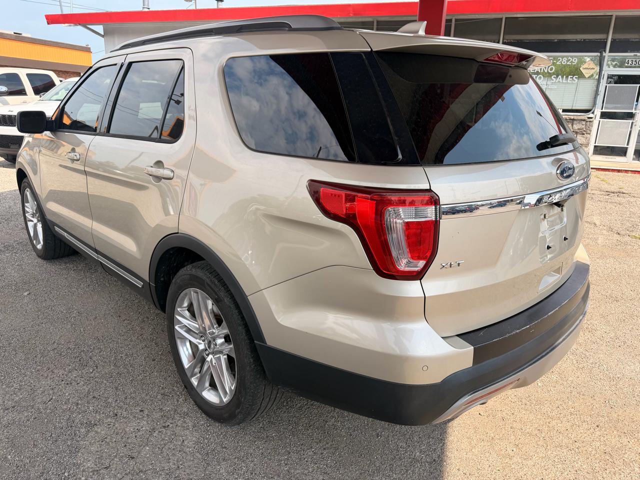 Ford Explorer XLT FWD 2017