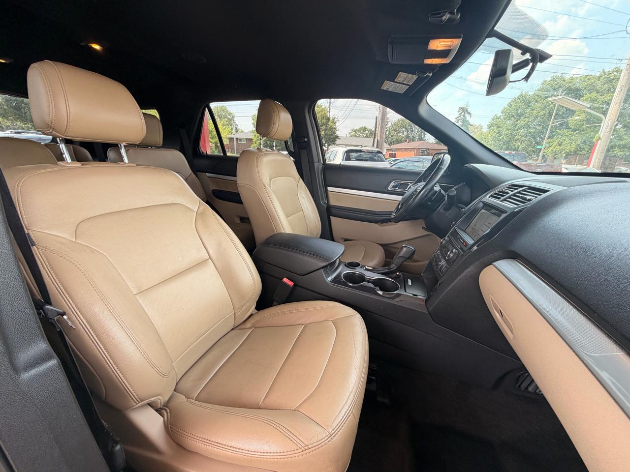 Ford Explorer XLT FWD 2017
