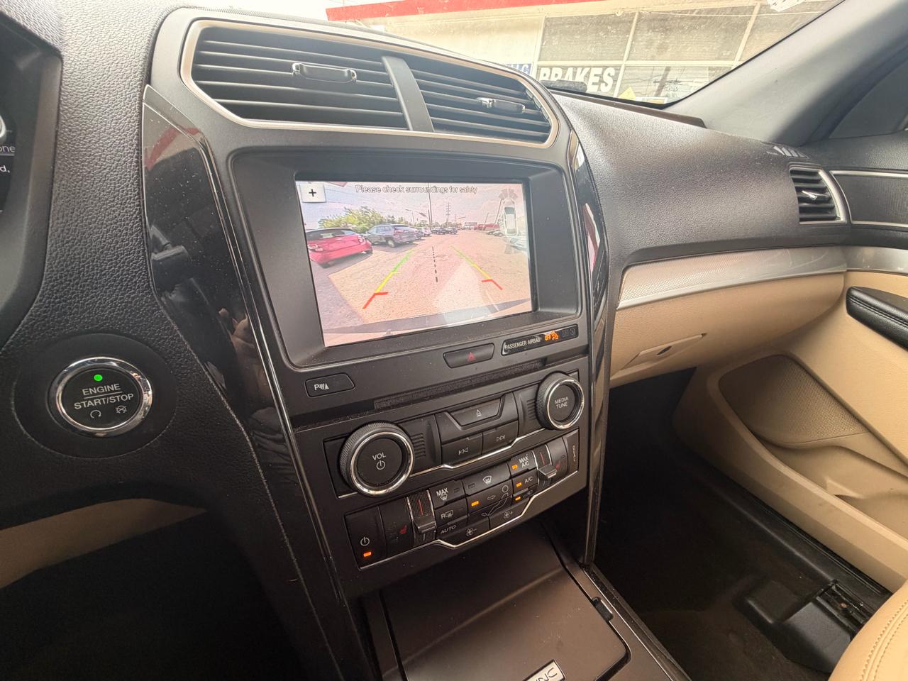 Ford Explorer XLT FWD 2017