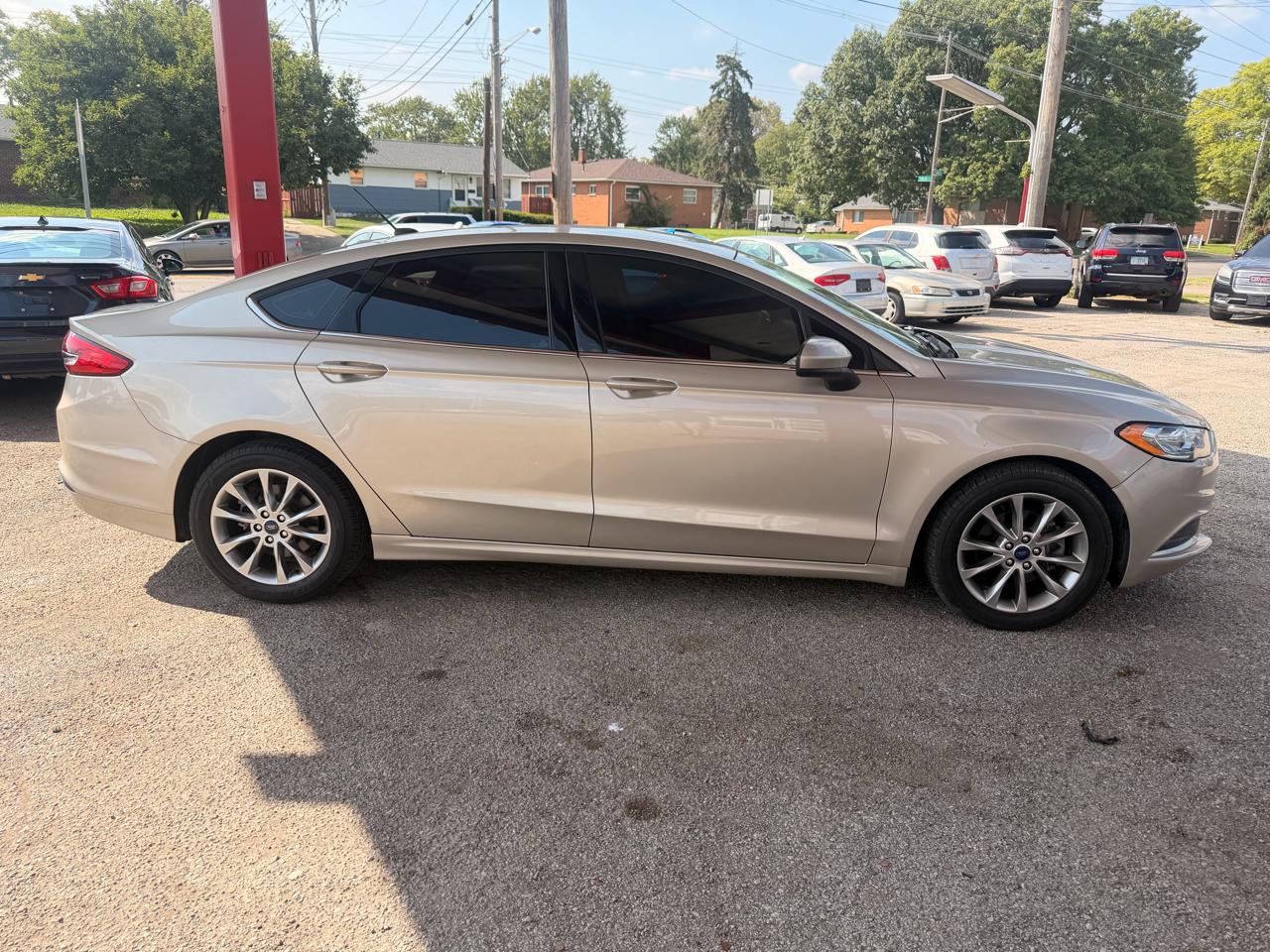 Ford Fusion SE 2017