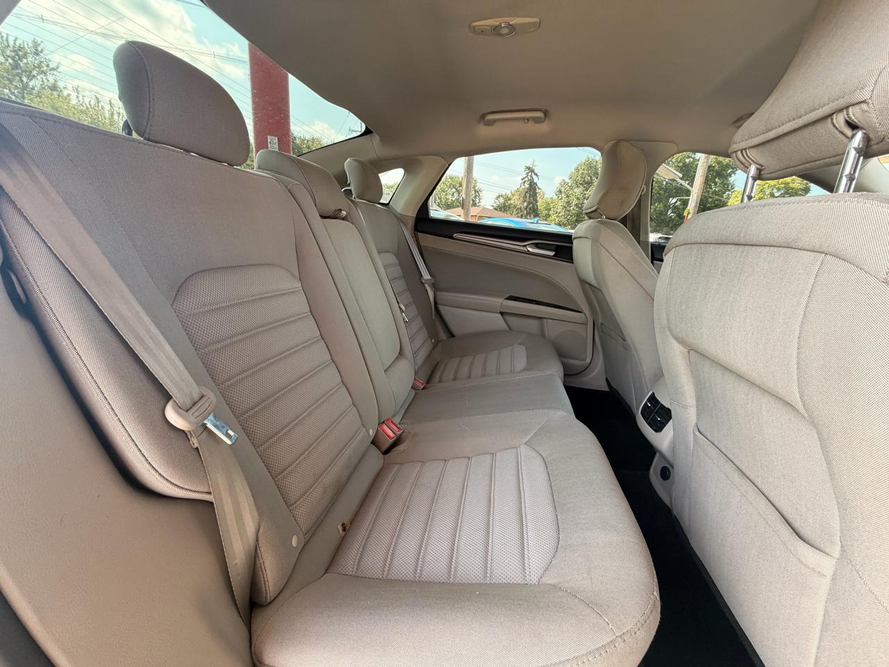 Ford Fusion SE 2017
