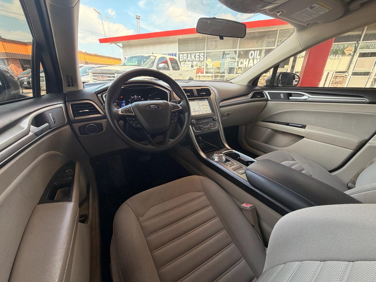 Ford Fusion SE 2017