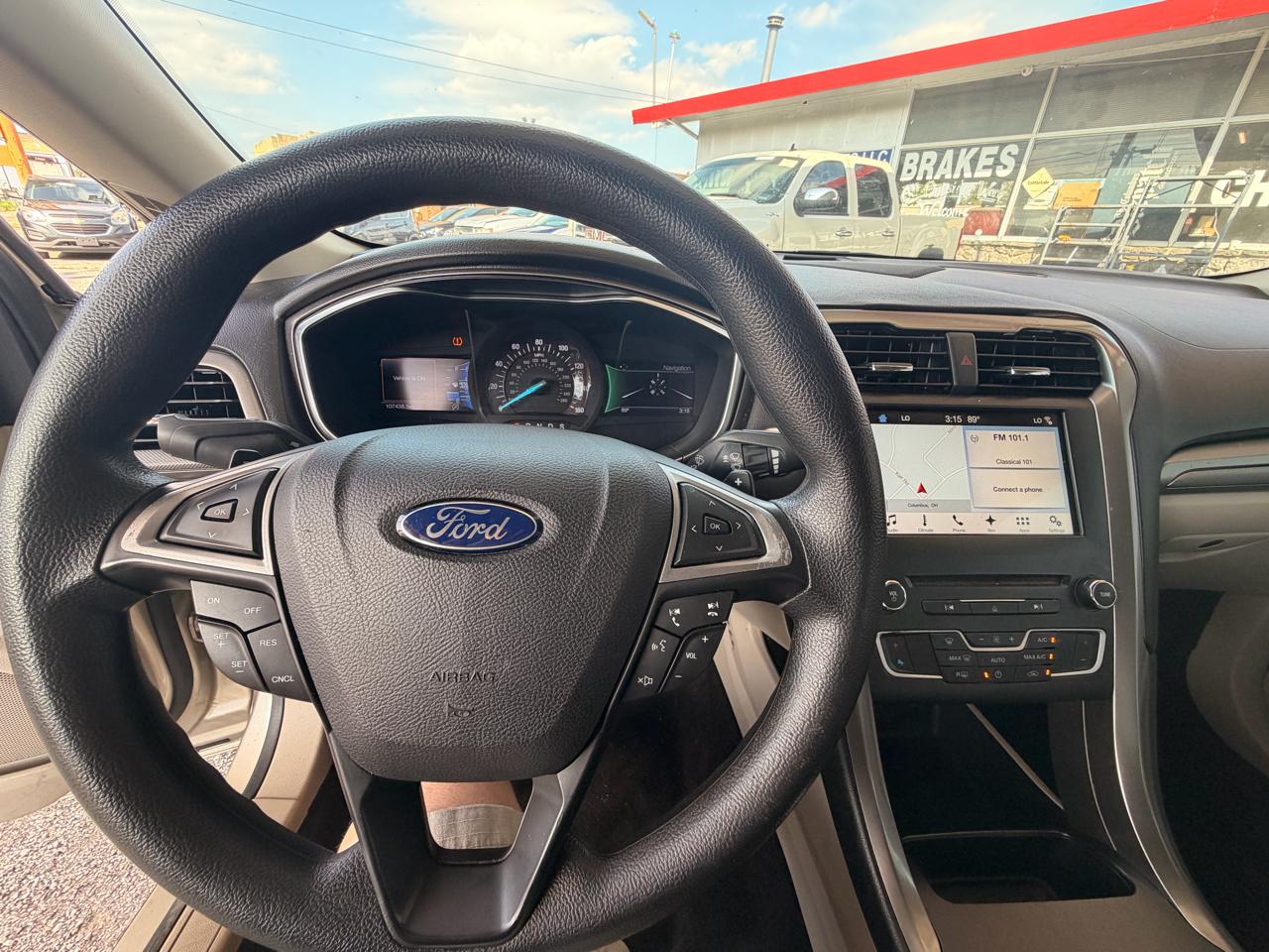 Ford Fusion SE 2017