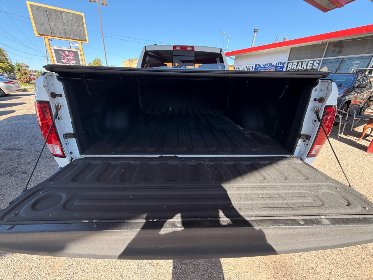 RAM 1500 SLT Quad Cab 4WD 2014