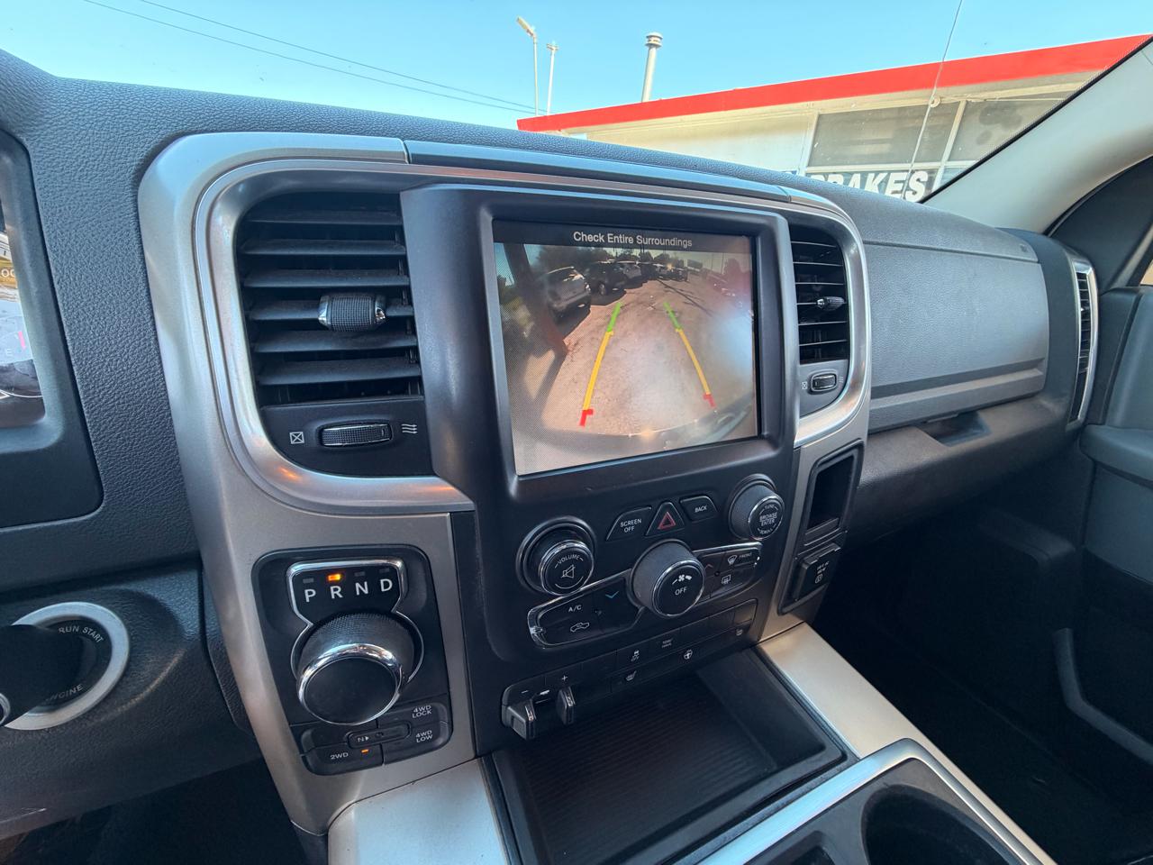 RAM 1500 SLT Quad Cab 4WD 2014