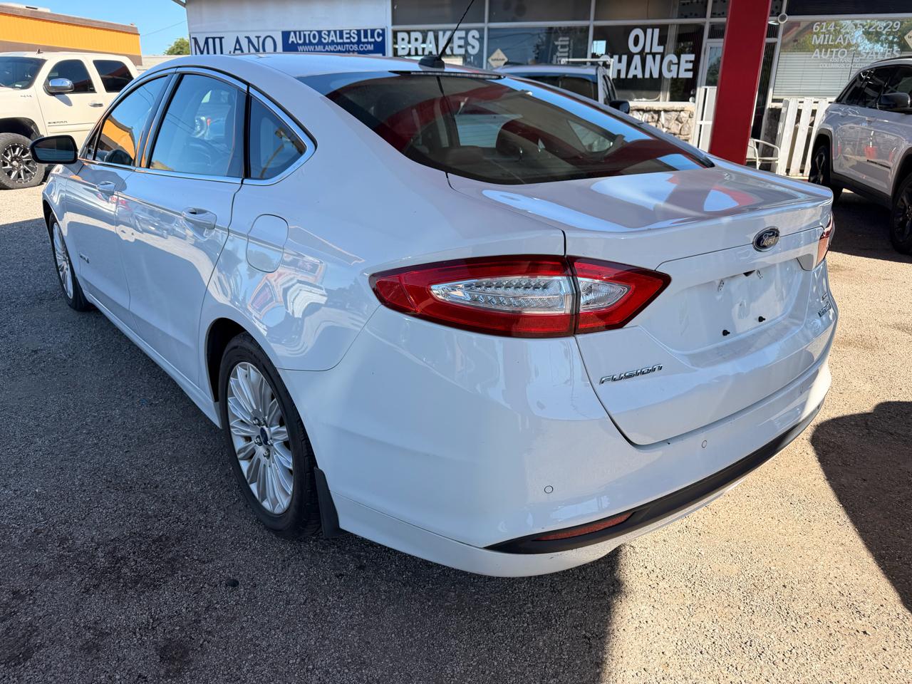 Ford Fusion Hybrid SE 2016