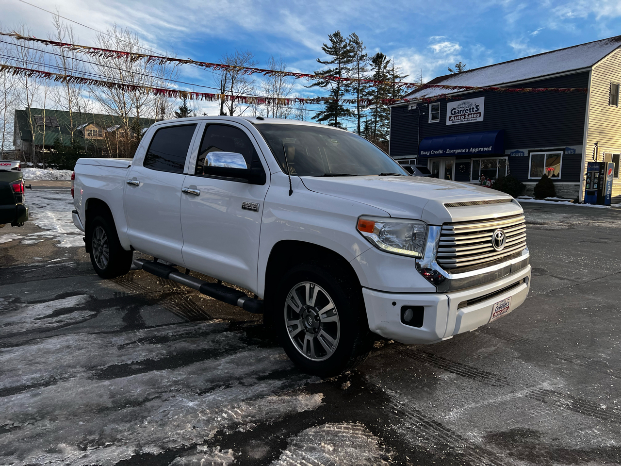 Toyota Tundra 4WD Truck  2015