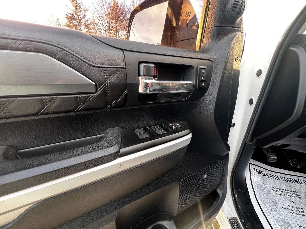 Toyota Tundra 4WD Truck  2015