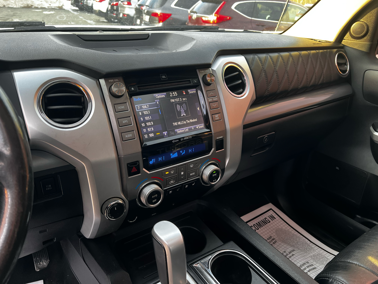 Toyota Tundra 4WD Truck  2015