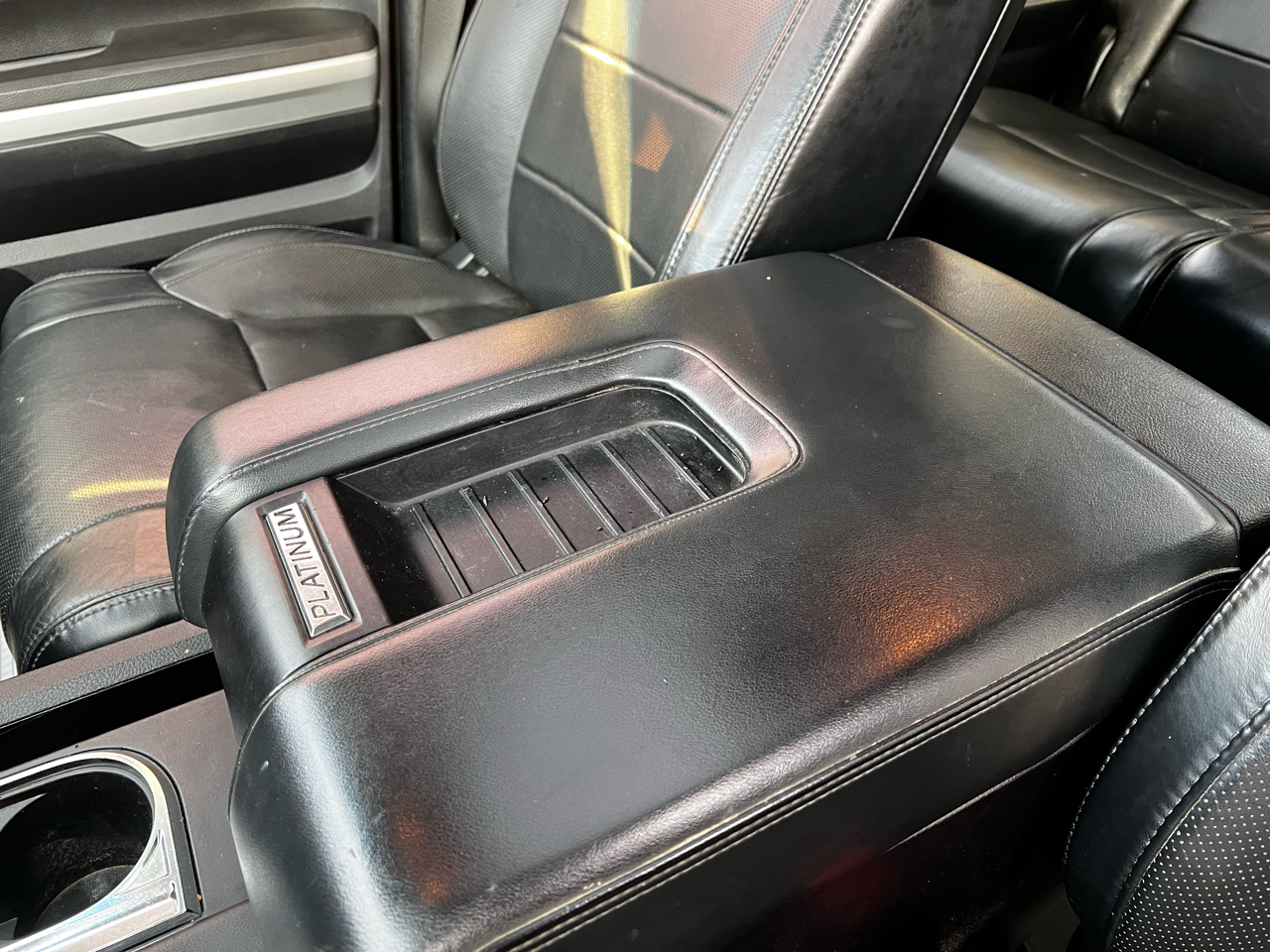 Toyota Tundra 4WD Truck  2015