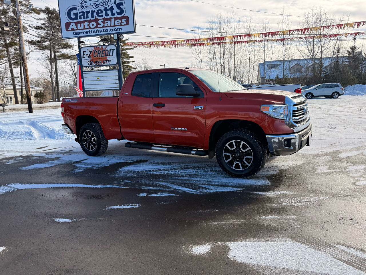 Toyota Tundra 4WD  2017