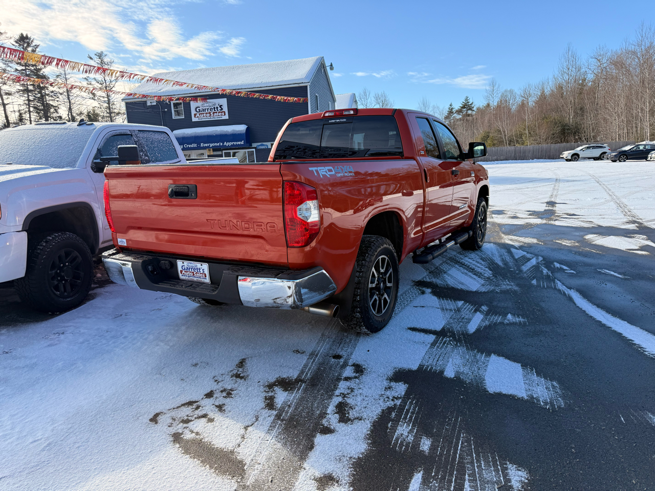 Toyota Tundra 4WD  2017