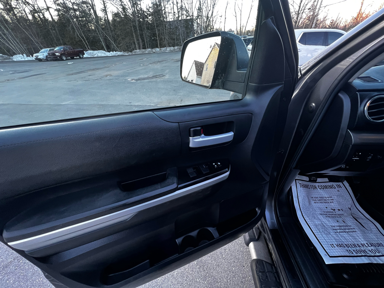 Toyota Tundra 4WD Truck  2016