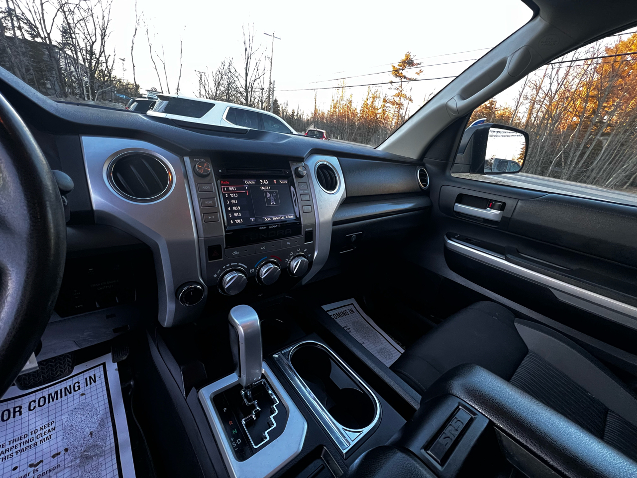 Toyota Tundra 4WD Truck  2016