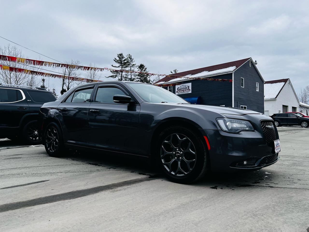 Chrysler 300  2018
