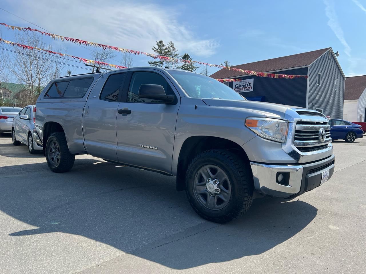 Toyota Tundra 4WD  2017