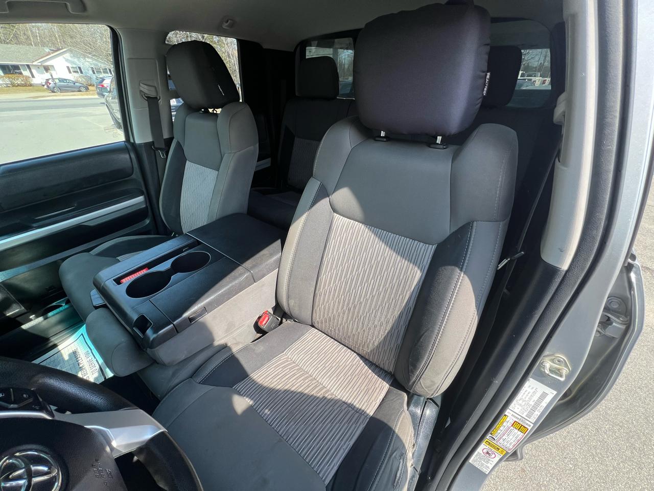 Toyota Tundra 4WD  2017