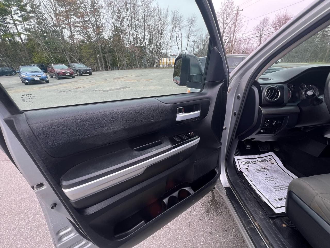 Toyota Tundra 4WD  2017