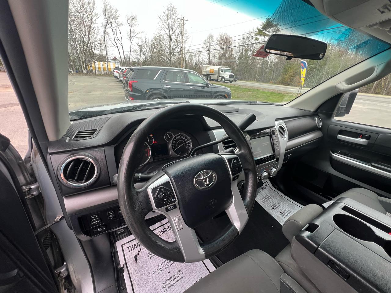 Toyota Tundra 4WD  2017
