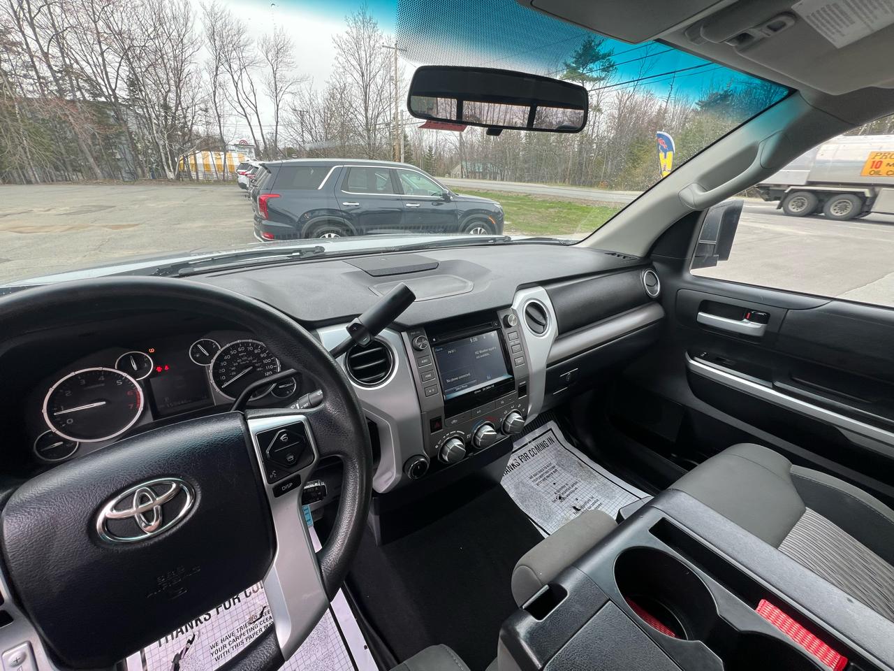 Toyota Tundra 4WD  2017