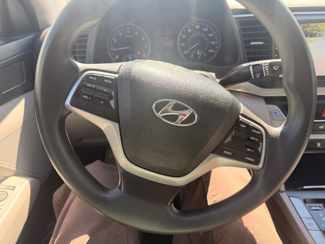 Hyundai Elantra  2017