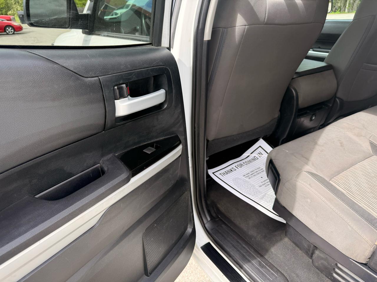 Toyota Tundra  2016